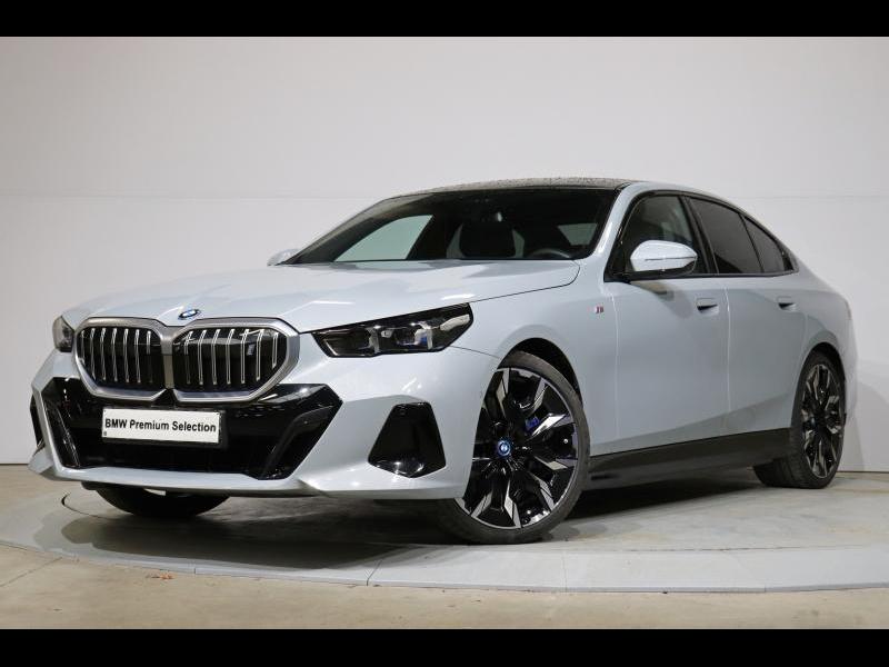 Image représentant la voiture : BMW i5 4/5DOORS